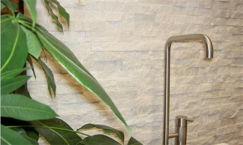 Ledgestone